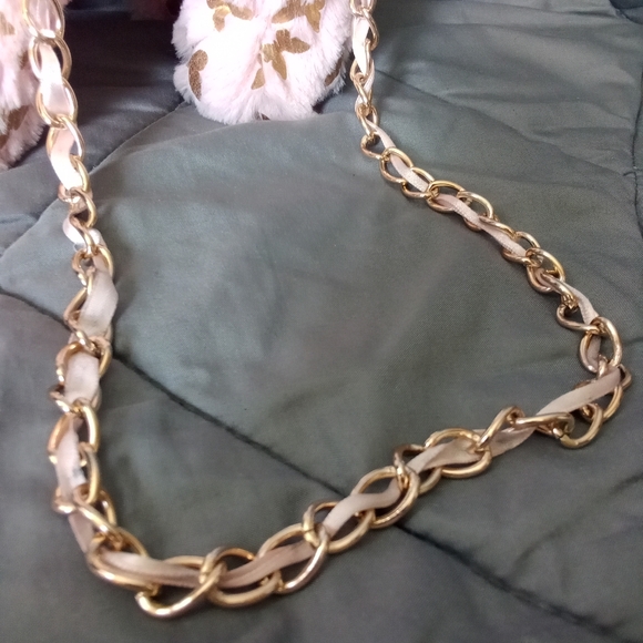 Olly & Me Pink Unicorn Purse With Gold Butterfly Pastel Pattern Plush Bag - Picture 7 of 10